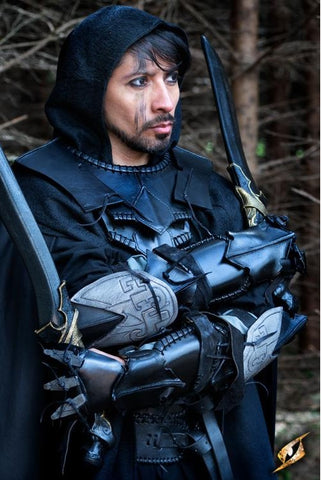 Claw Bracer Right Arm Black